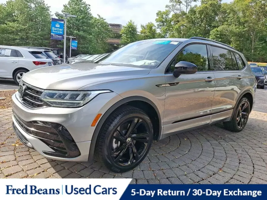 2023 Volkswagen Tiguan SE R-Line Black photo 1