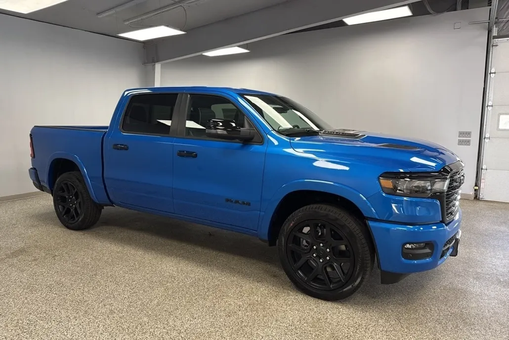 2025 Ram 1500 Laramie photo 1