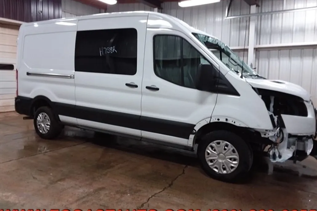 2021 Ford Transit Cargo Van photo 1
