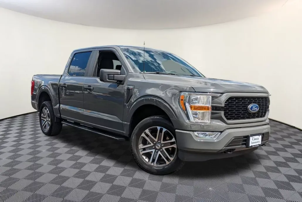 2021 Ford F-150 XL photo 1