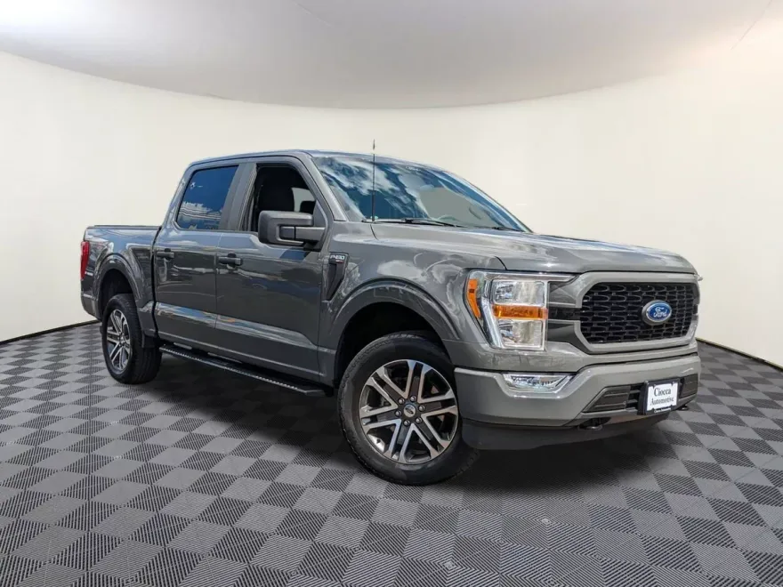 2021 Ford F-150 XL photo 1