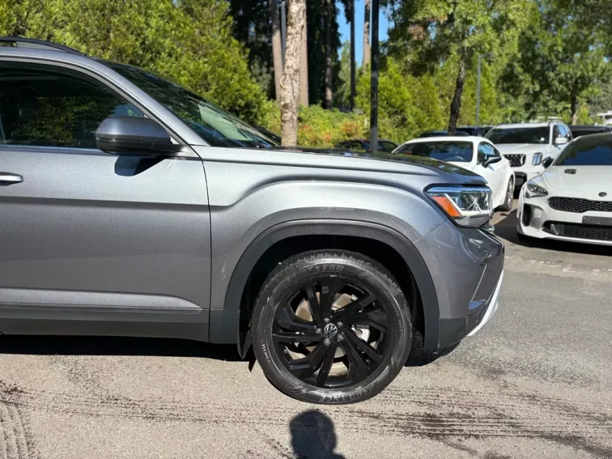2022 Volkswagen Atlas V6 SE Technology photo 1