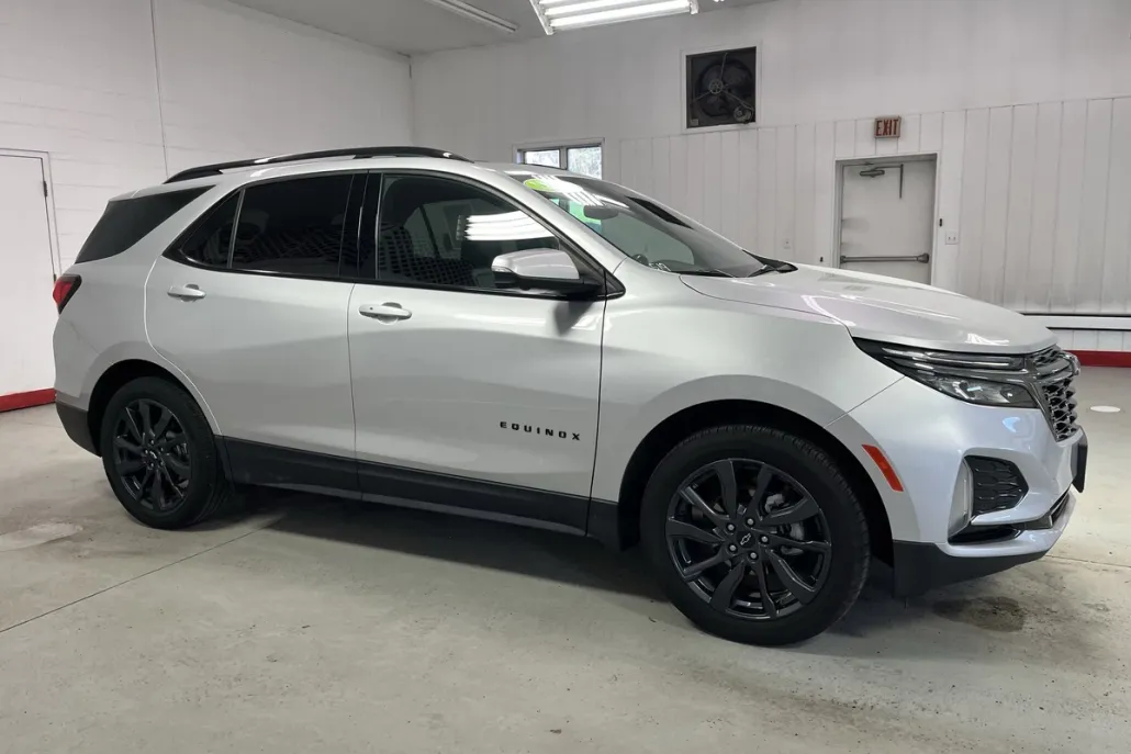 2022 Chevrolet Equinox RS photo 1