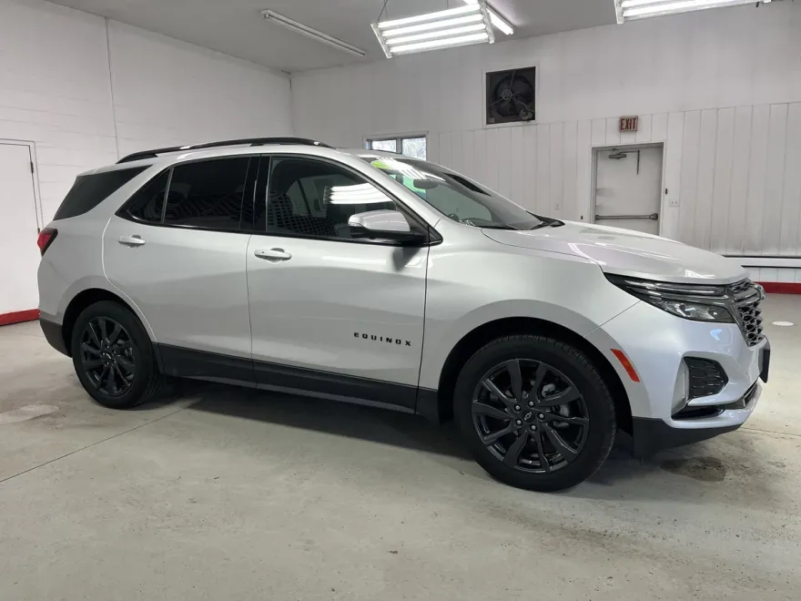 2022 Chevrolet Equinox RS photo 1