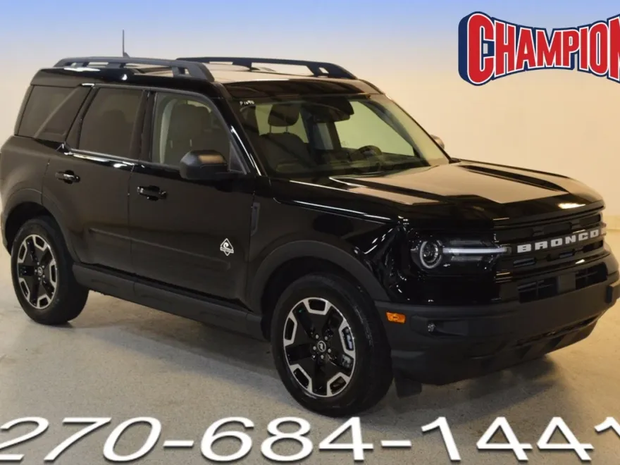 2023 Ford Bronco Sport Outer Banks photo 1