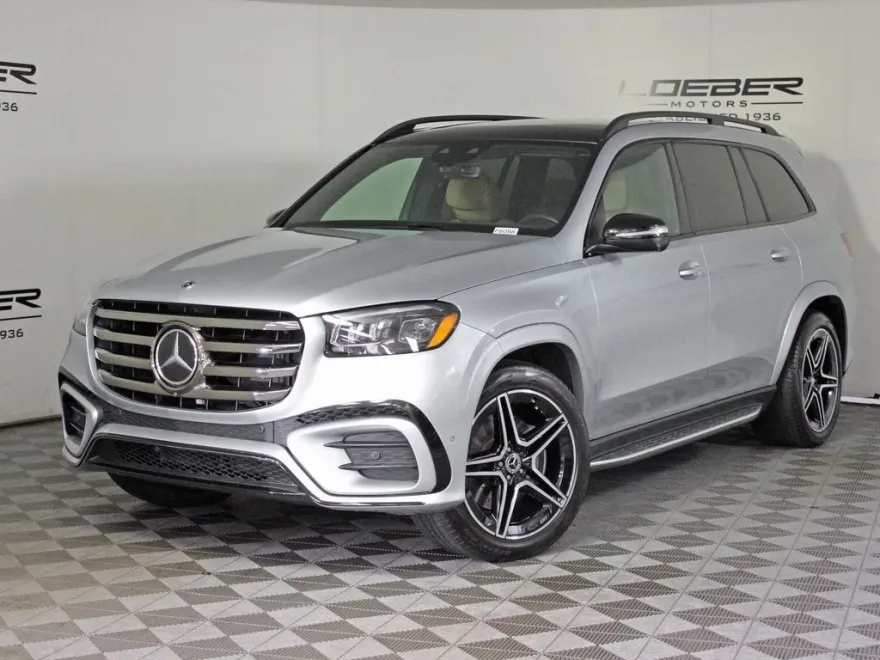2025 Mercedes Benz GLS 450 4MATIC photo 1