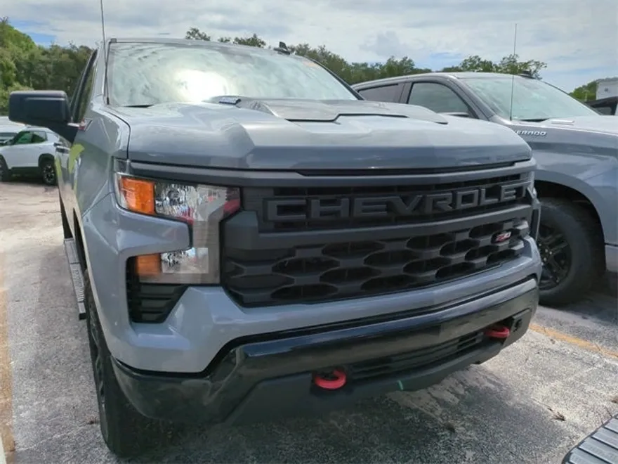 2025 Chevrolet Silverado 1500 Custom Trail Boss photo 1