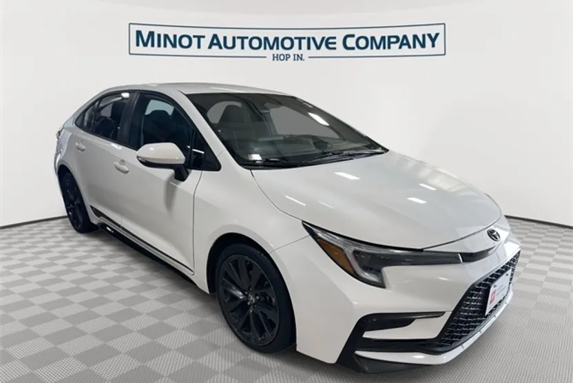 2024 Toyota Corolla SE photo 1