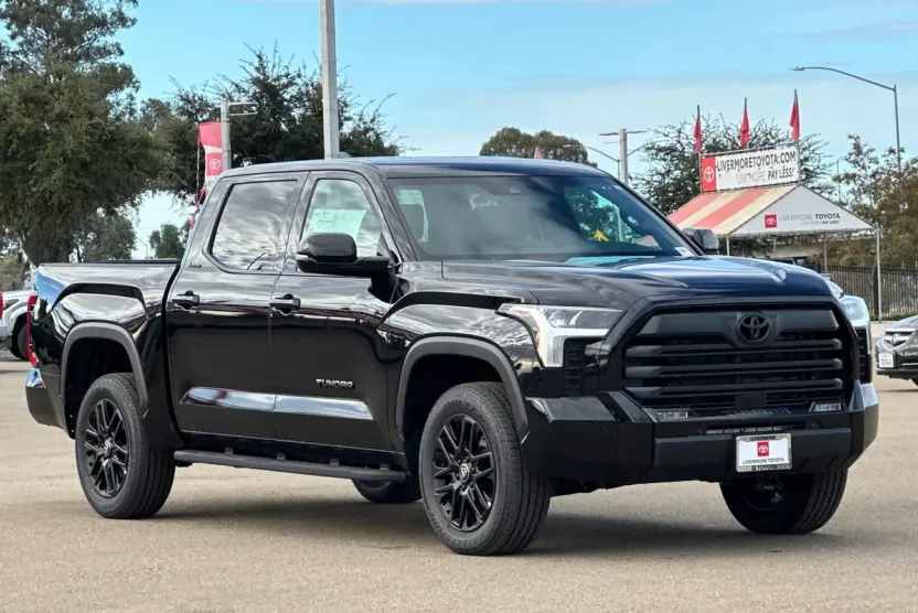 2025 Toyota Tundra Limited photo 1