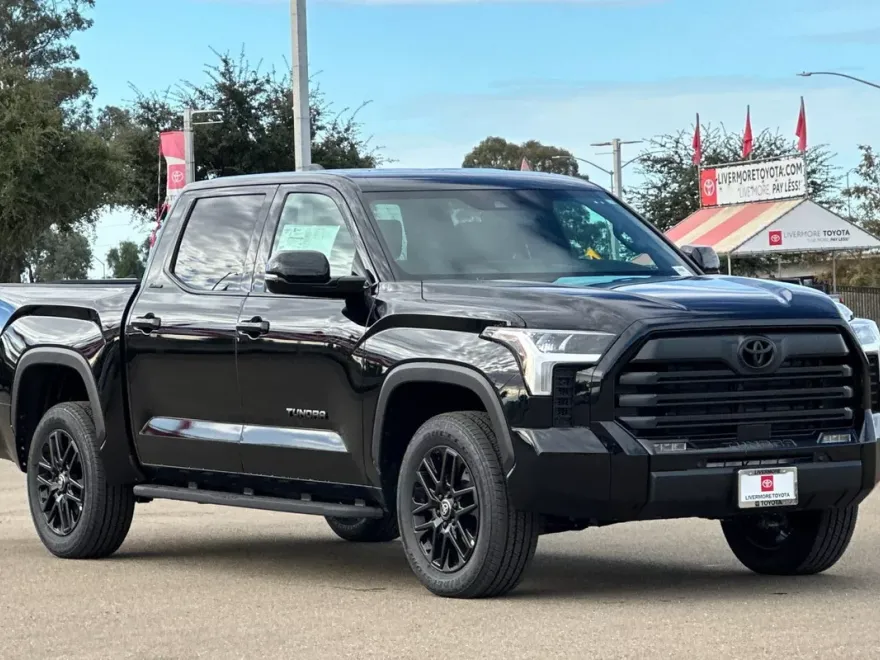2025 Toyota Tundra Limited photo 1