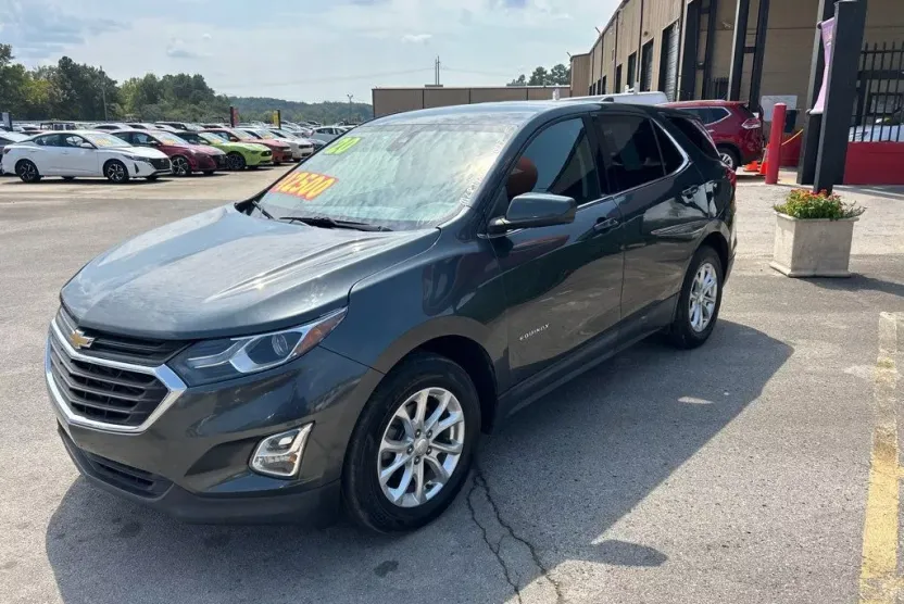 2020 Chevrolet Equinox photo 1