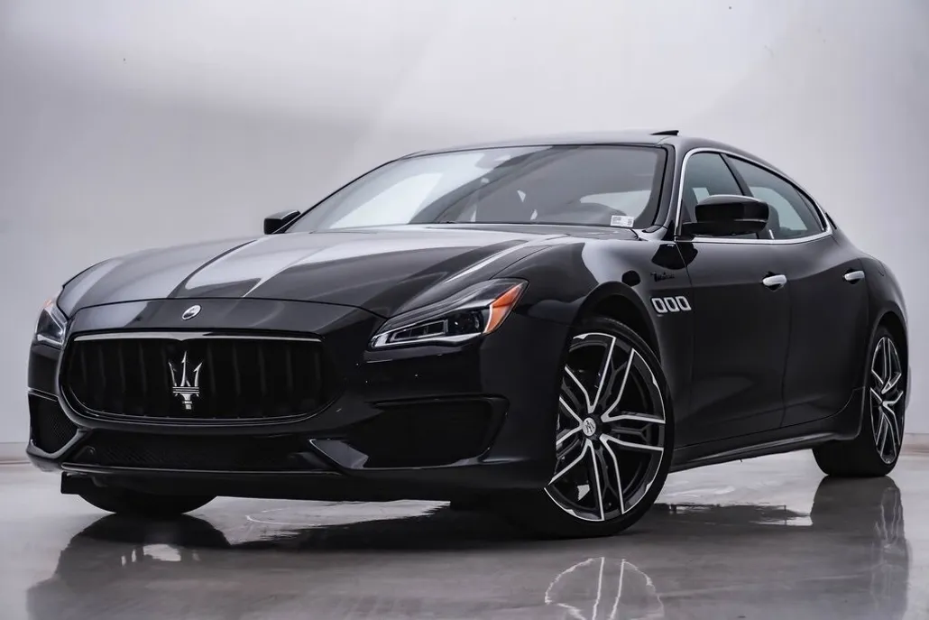 2022 Maserati Quattroporte Modena Q4 photo 1