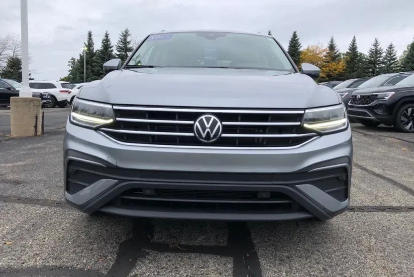 2024 Volkswagen Tiguan SE Wolfsburg Edition photo 1