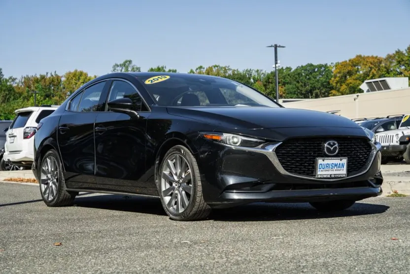 2019 Mazda Mazda3 Premium photo 1