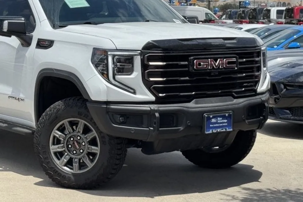 2025 Gmc Sierra 1500 AT4X photo 1