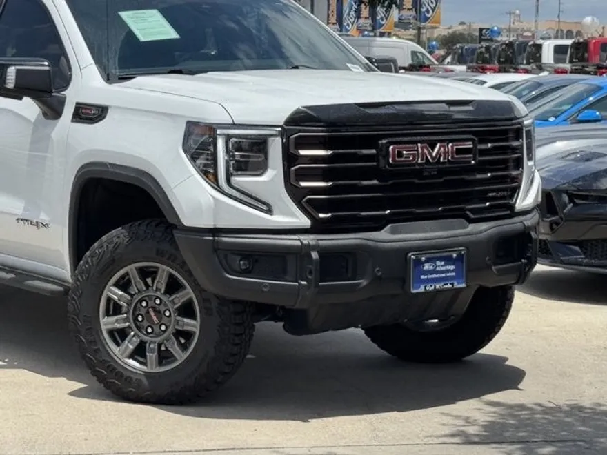 2025 Gmc Sierra 1500 AT4X photo 1
