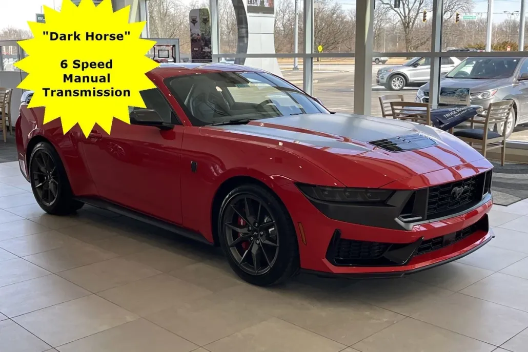 2025 Ford Mustang Dark Horse photo 1