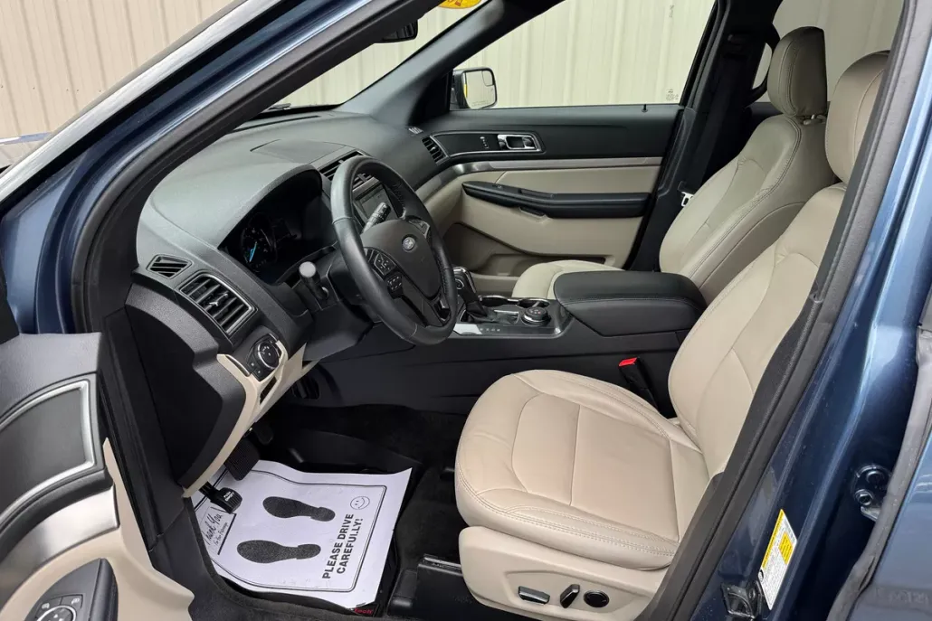 2018 Ford Explorer XLT photo 1