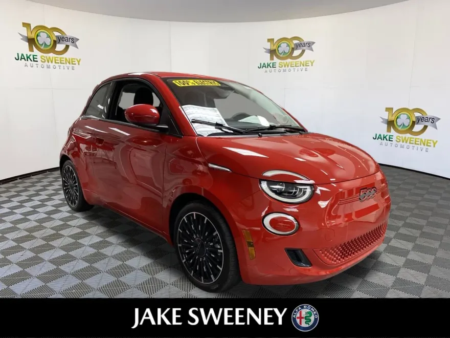 2024 Fiat 500e Red photo 1