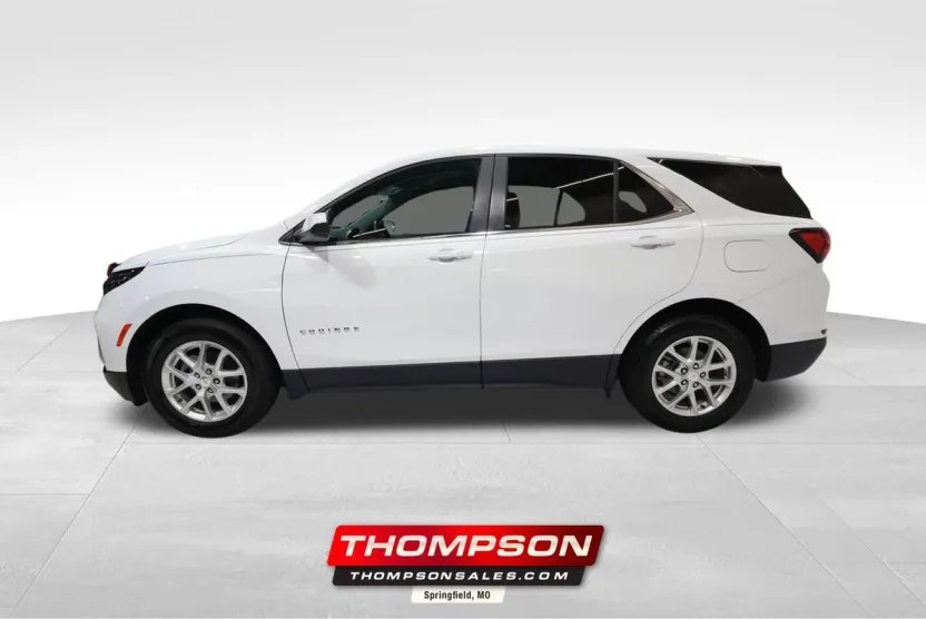 2024 Chevrolet Equinox LT photo 1