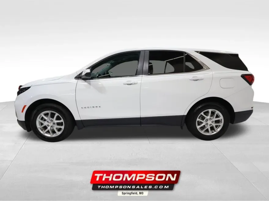 2024 Chevrolet Equinox LT photo 1