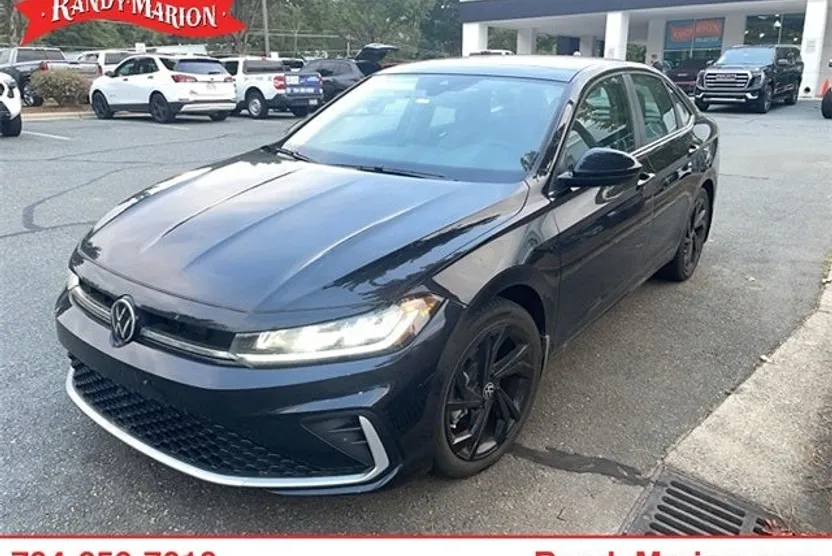 2025 Volkswagen Jetta 1.5T SE photo 1
