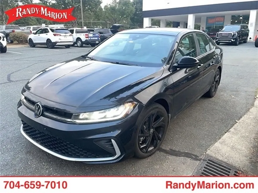 2025 Volkswagen Jetta 1.5T SE photo 1