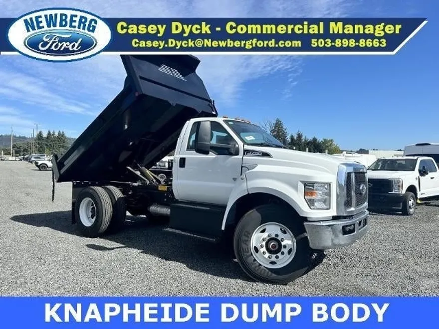 2025 Ford F-750 photo 1