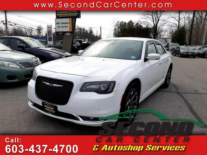 2016 Chrysler 300 photo 1