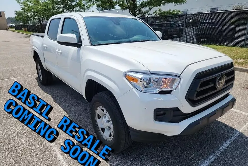 2022 Toyota Tacoma SR Double Cab V6 photo 1