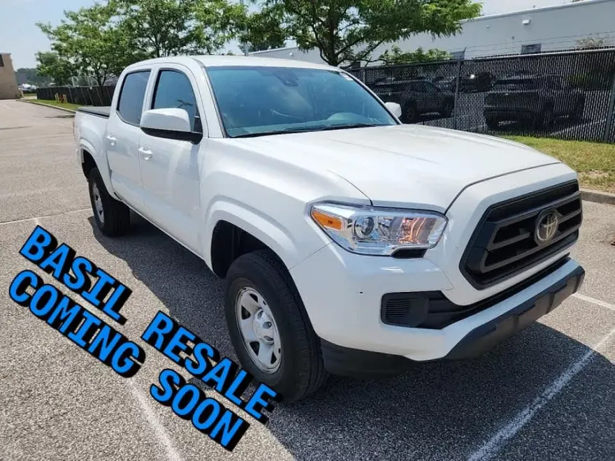 2022 Toyota Tacoma SR Double Cab V6 photo 1