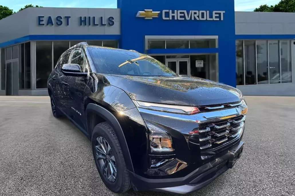 2025 Chevrolet Equinox LT photo 1