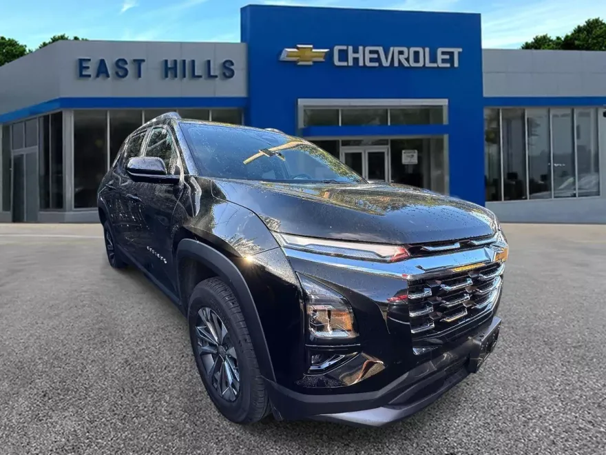 2025 Chevrolet Equinox LT photo 1
