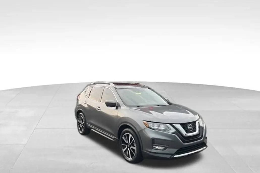 2020 Nissan Rogue SL photo 1