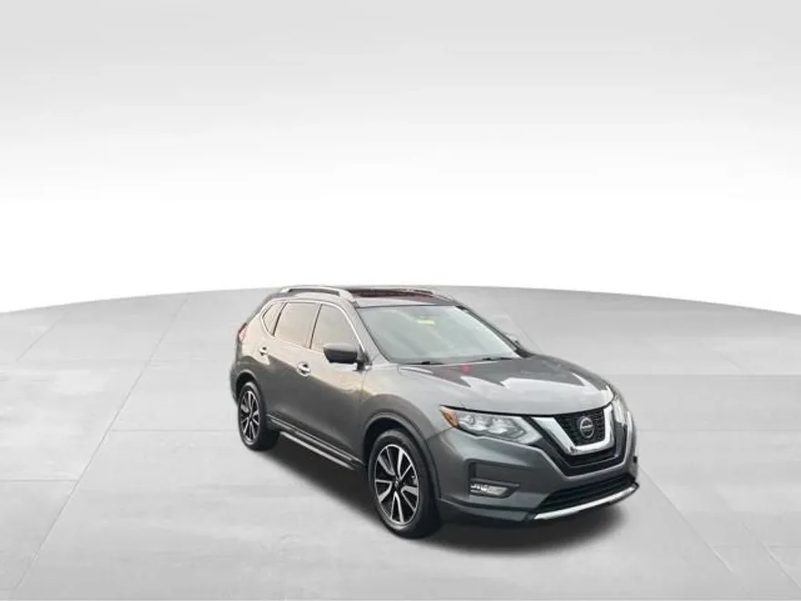 2020 Nissan Rogue SL photo 1