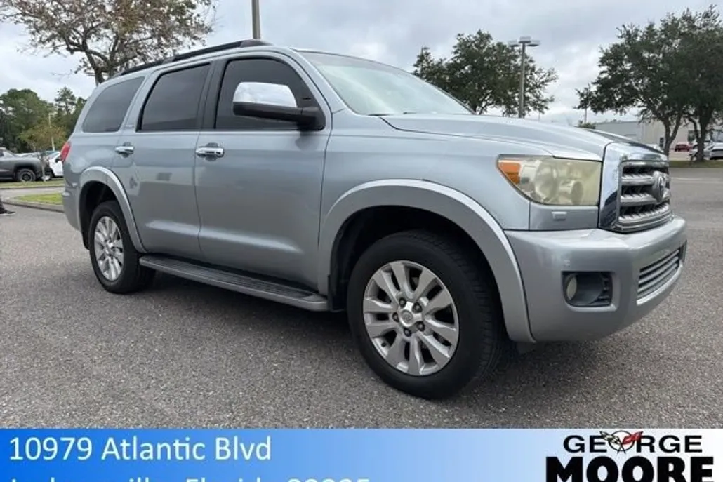 2016 Toyota Sequoia Platinum photo 1