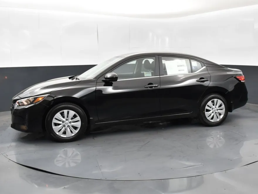 2025 Nissan Sentra S photo 1