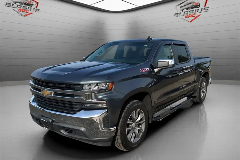 2021 Chevrolet Silverado 1500 LT photo 1