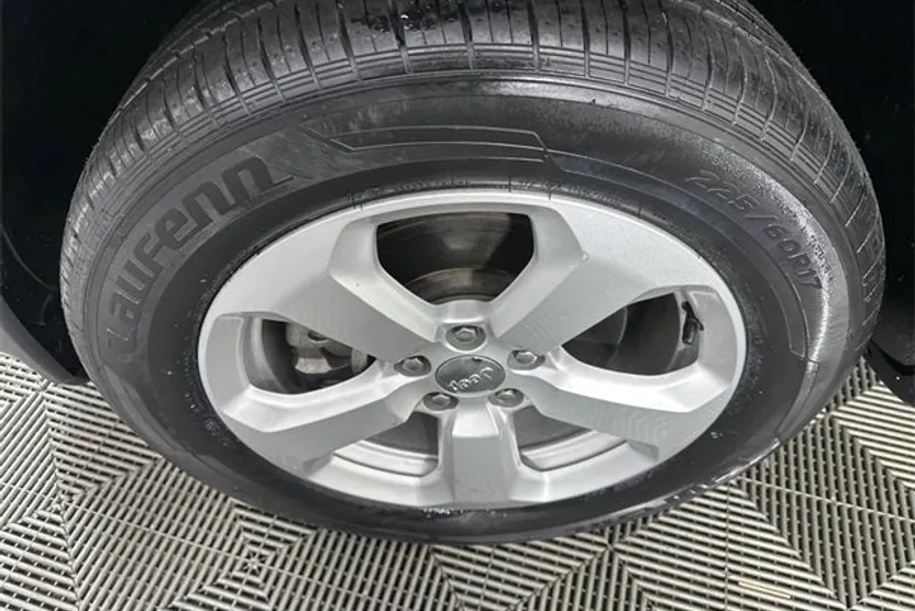 2019 Jeep Compass Latitude photo 1