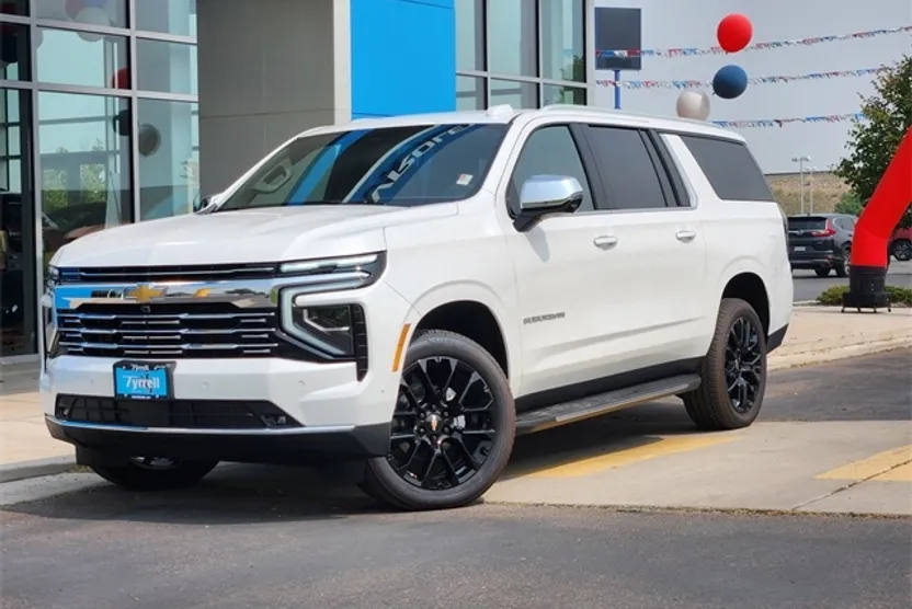 2025 Chevrolet Suburban Premier photo 1