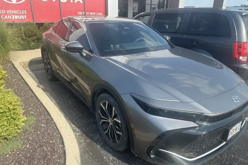 2024 Toyota Crown XLE photo 1