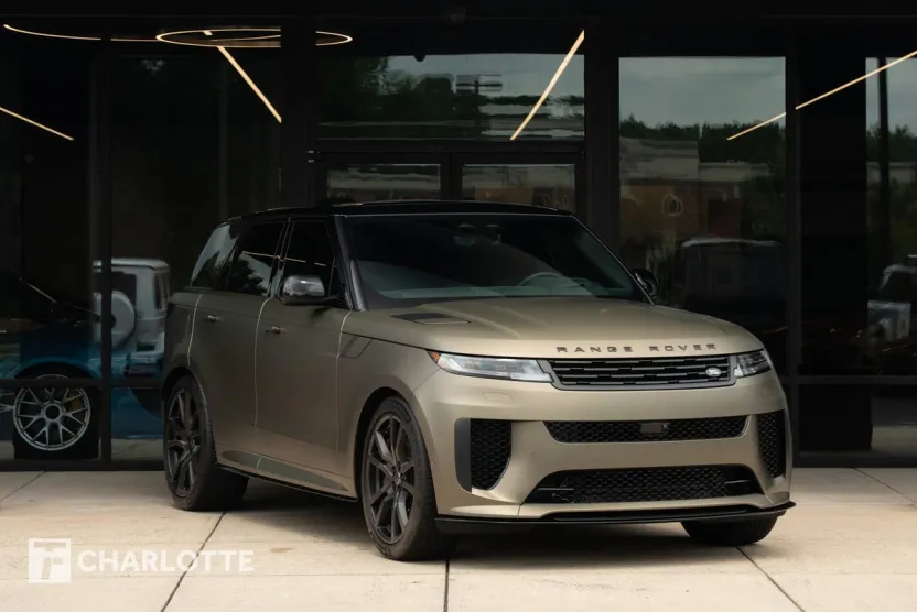 2024 Land Rover Range Rover Sport photo 1