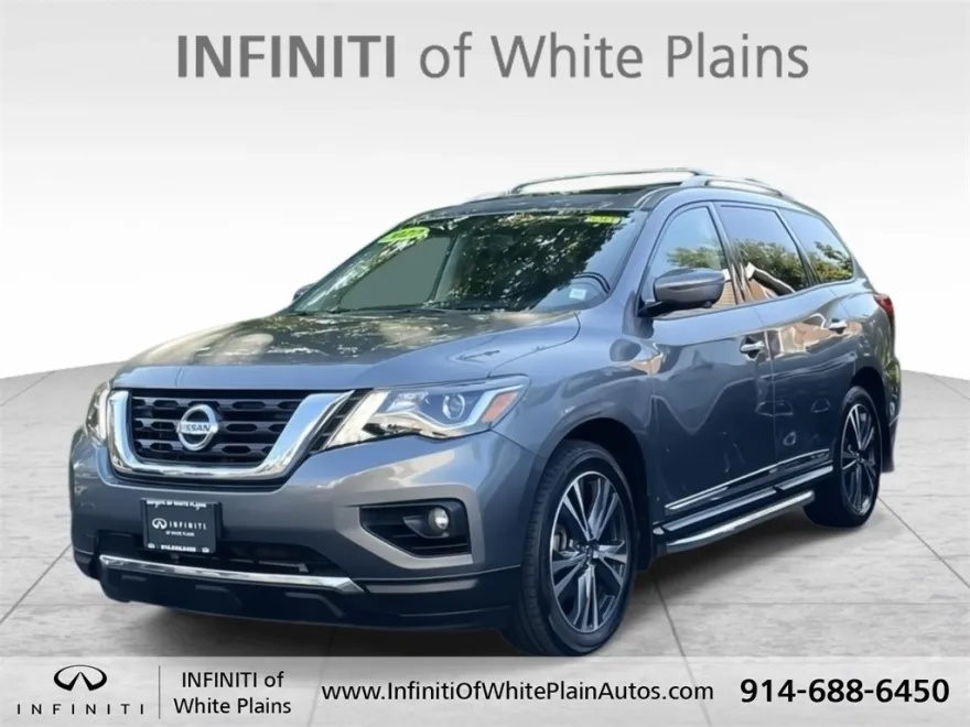 2020 Nissan Pathfinder Platinum photo 1