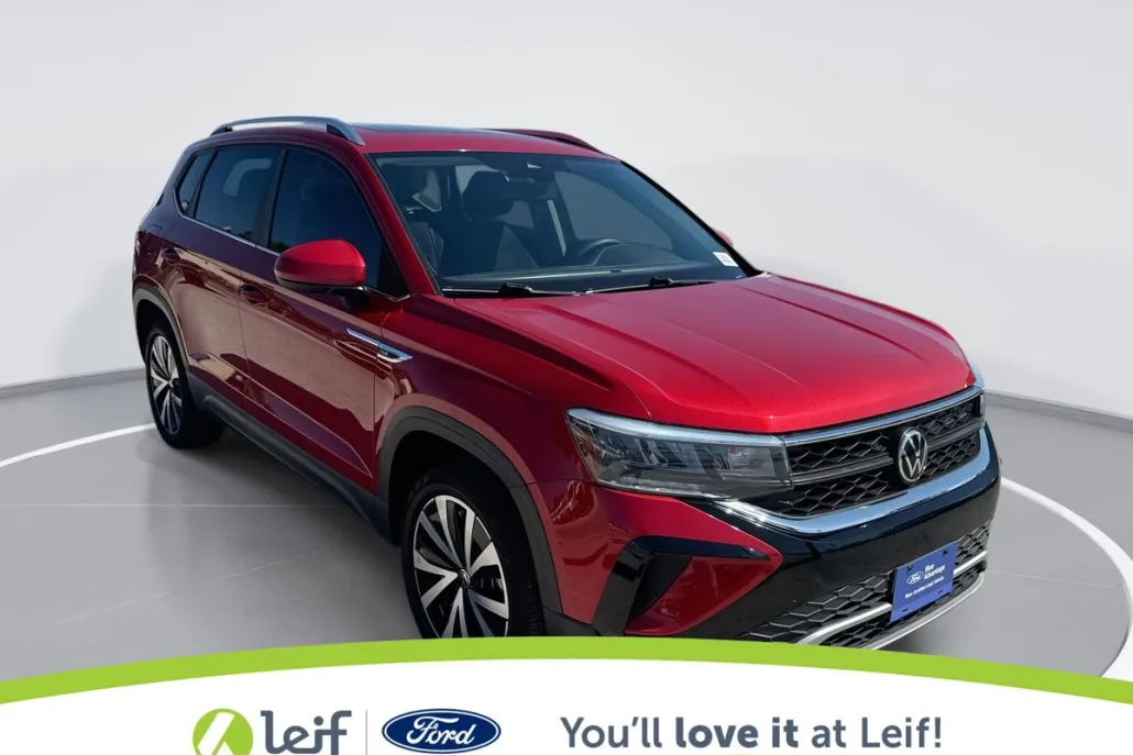 2022 Volkswagen Taos SE photo 1