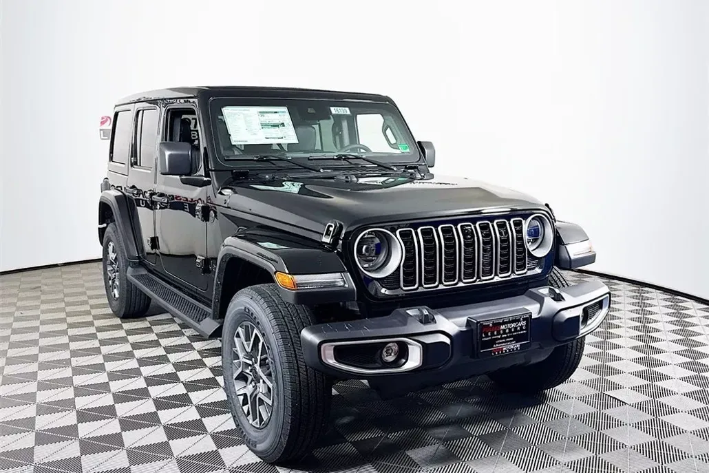 2025 Jeep Wrangler Sahara photo 1