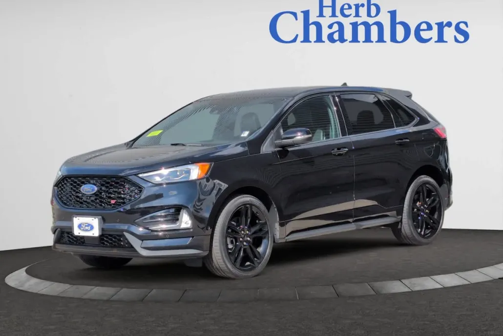2022 Ford Edge ST photo 1