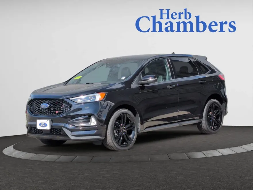 2022 Ford Edge ST photo 1