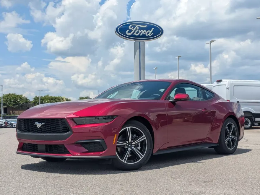 2025 Ford Mustang EcoBoost photo 1