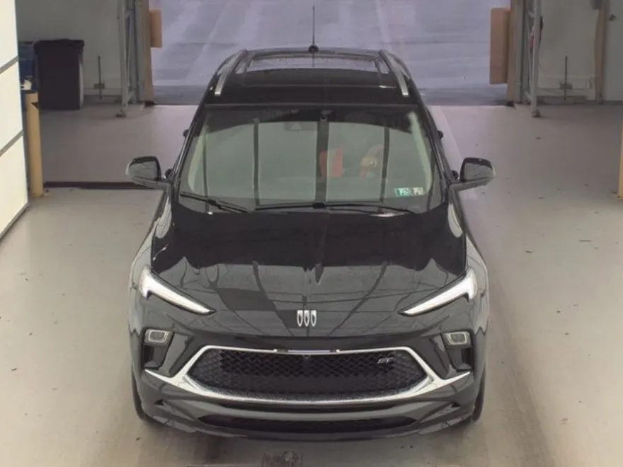 2024 Buick Encore GX Sport Touring photo 1
