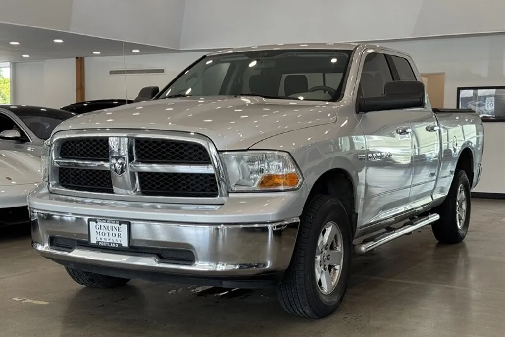 2012 Ram 1500 SLT photo 1